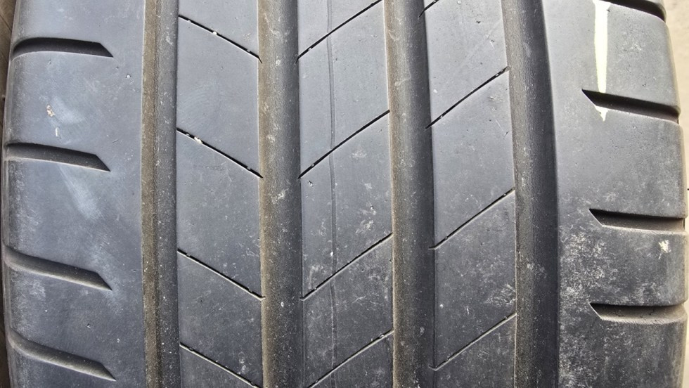 Letní pneu 215/55/17 Bridgestone - 3