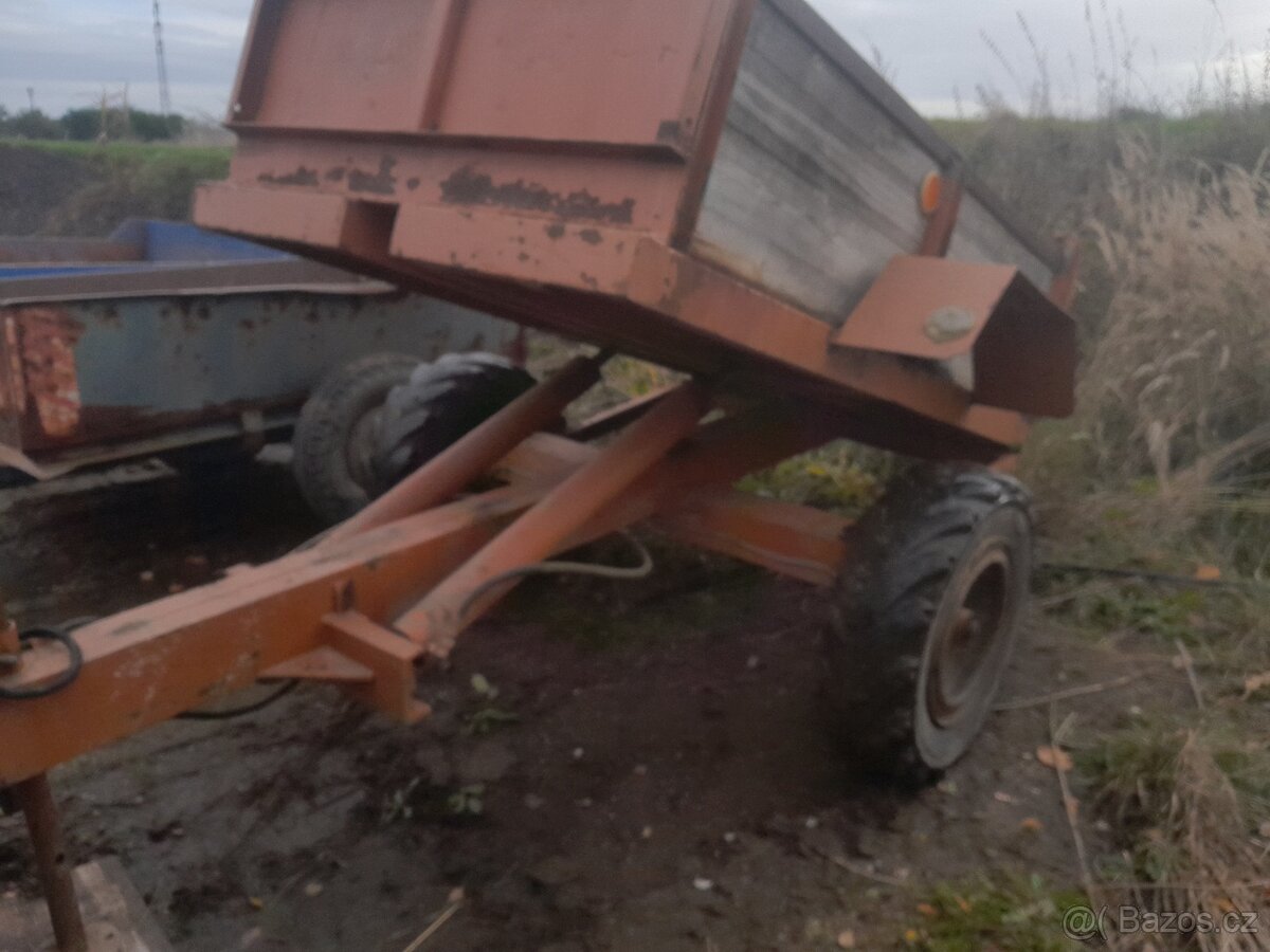 Sklápěcí kára za traktor - 3