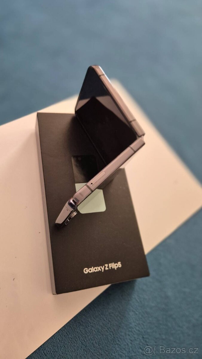 SAMSUNG GALAXY Z FLIP5 5G 8+256GB - 3