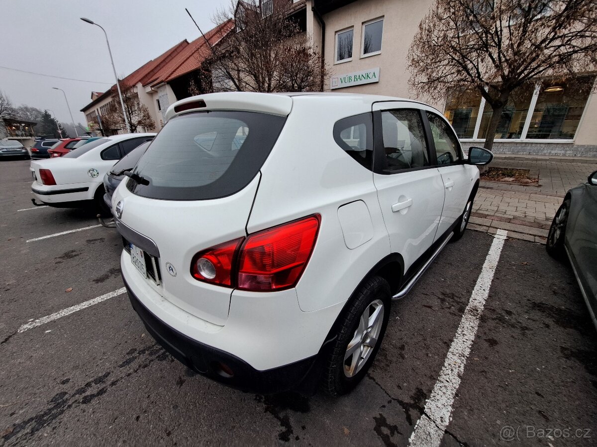 Qashqai 2.0i 4x4 jen 80.000km 1.majitel 1946 - 3