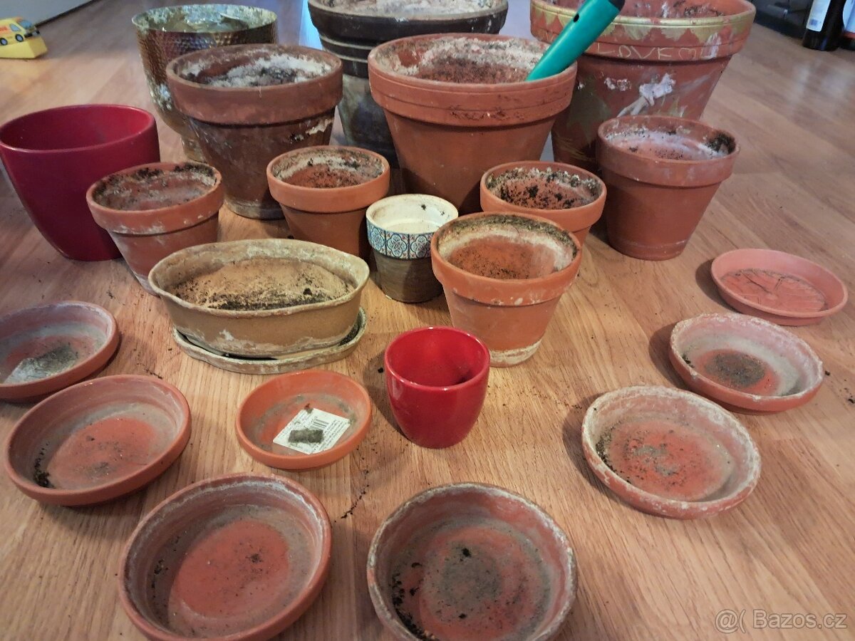 Květináče - 3