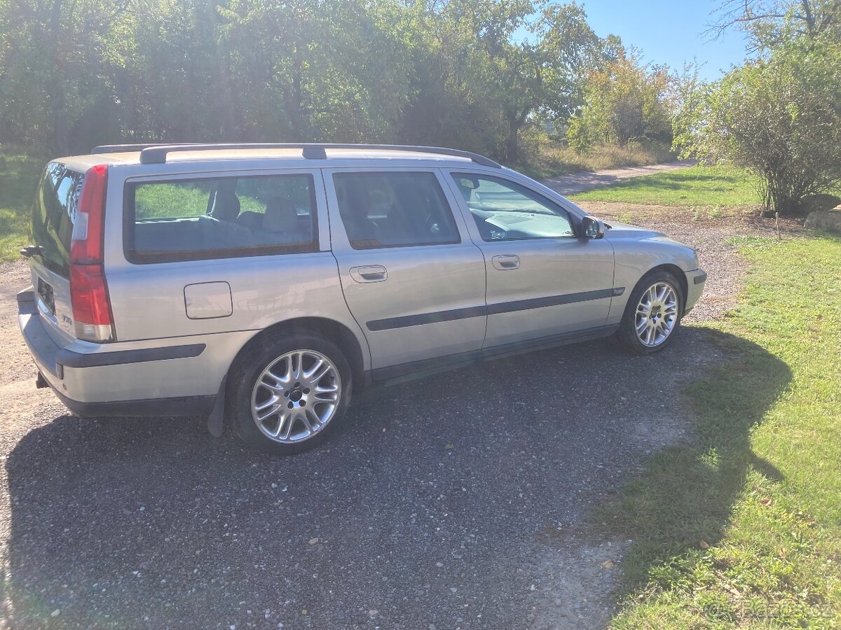 Volvo v70 - 3