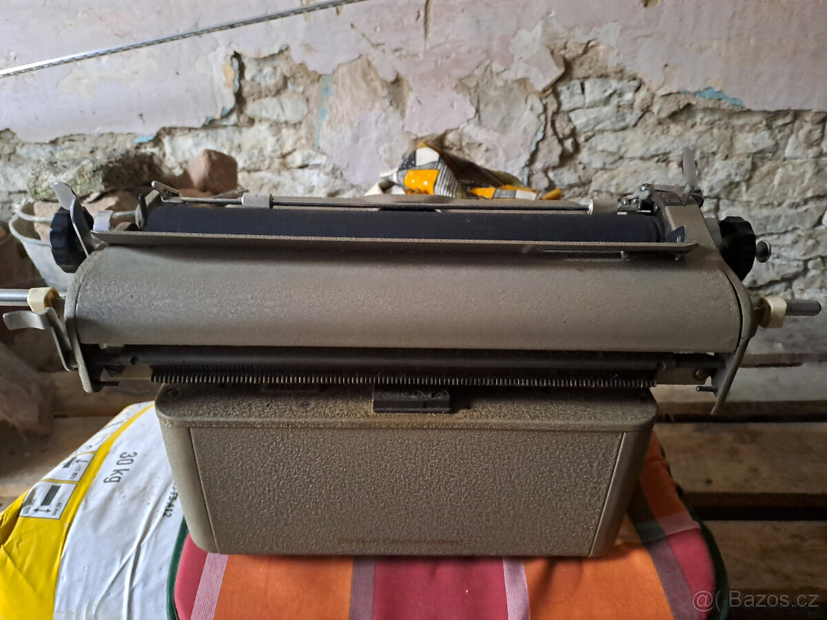 Psací stroj Zeta - 3