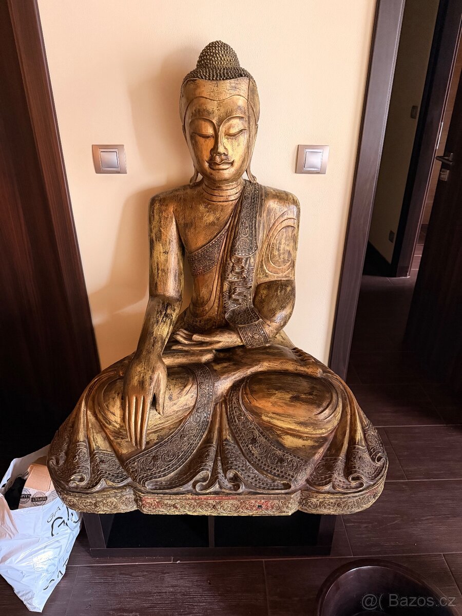 Velká dřevěná socha Budhy - 3