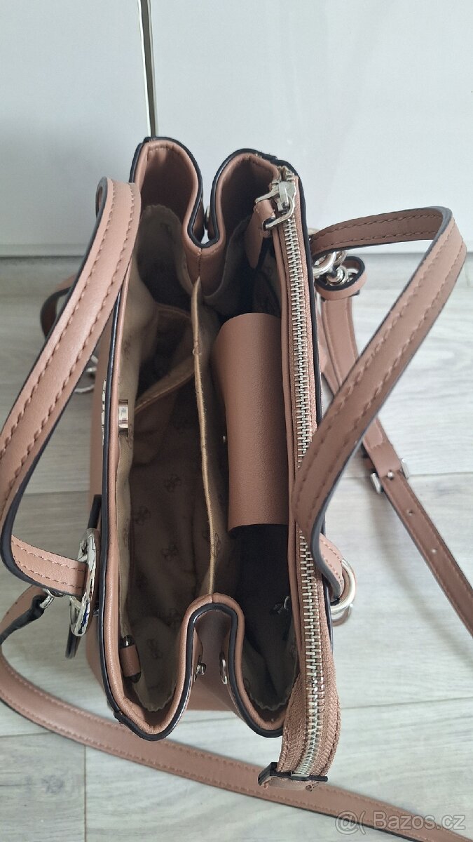 Guess LEANNE HWVY71 70050
- 3