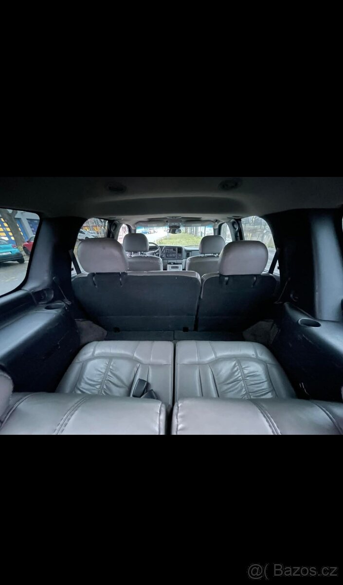 Chevrolet Tahoe - 3