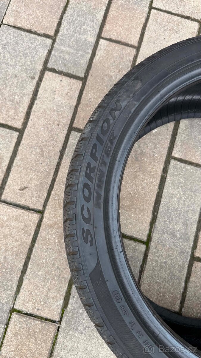 Pirelli winter Scorpion 295/35 R21 - 3