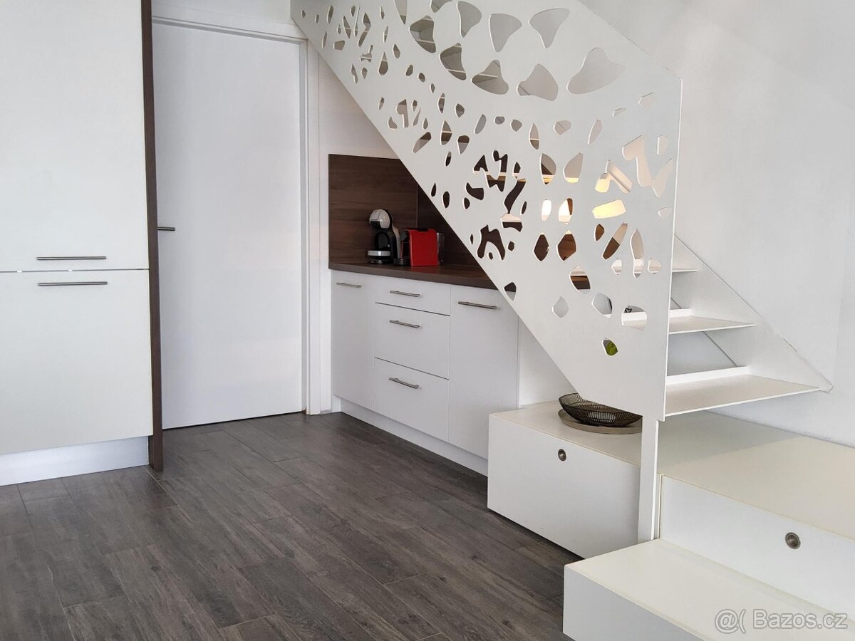 CHORVATSKO: Top 3kk s panoramatickým výhledem u moře v - 3