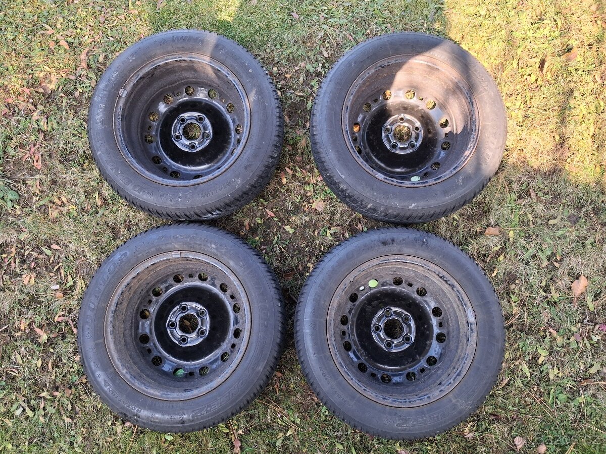 Sada 4ks zimní pneu s plechovými disky na Škoda Rapid - 3