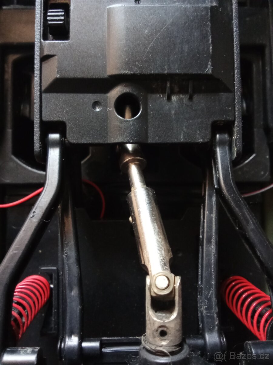 Model RC auto RMT land rover defender T98 v olivové barva - 3