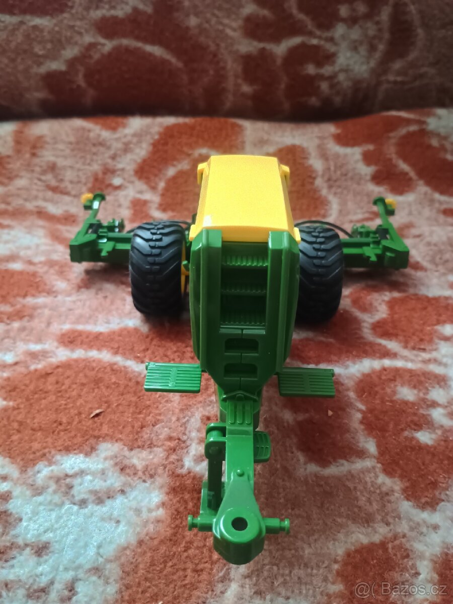 Secí stroj pro RC traktory - 3