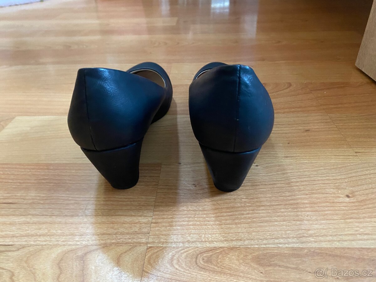 Hezké Dámske Lodičky 39 - 3