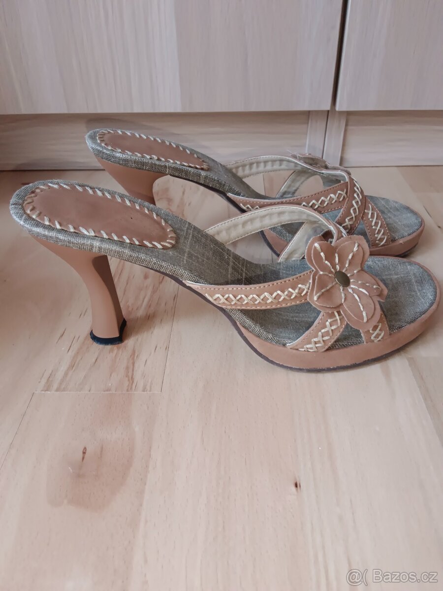 Dámské nazouváky - 3