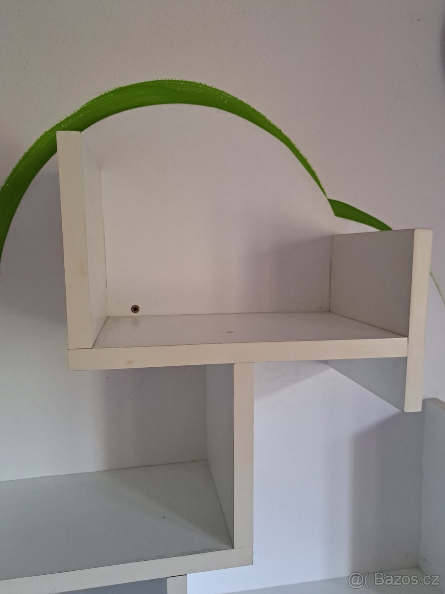 Poličky ve tvaru stromu - 3