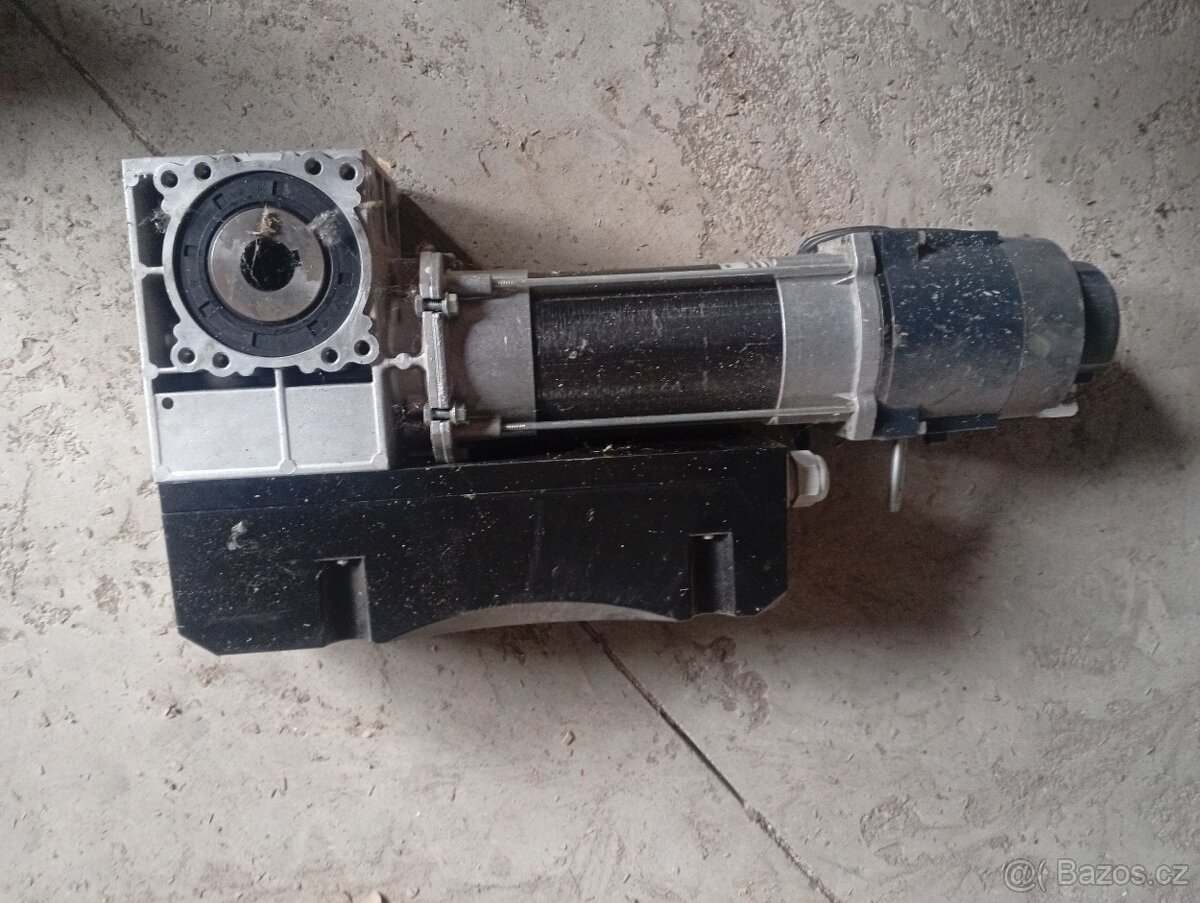 Plachtová, rychloběžná vrata - 3