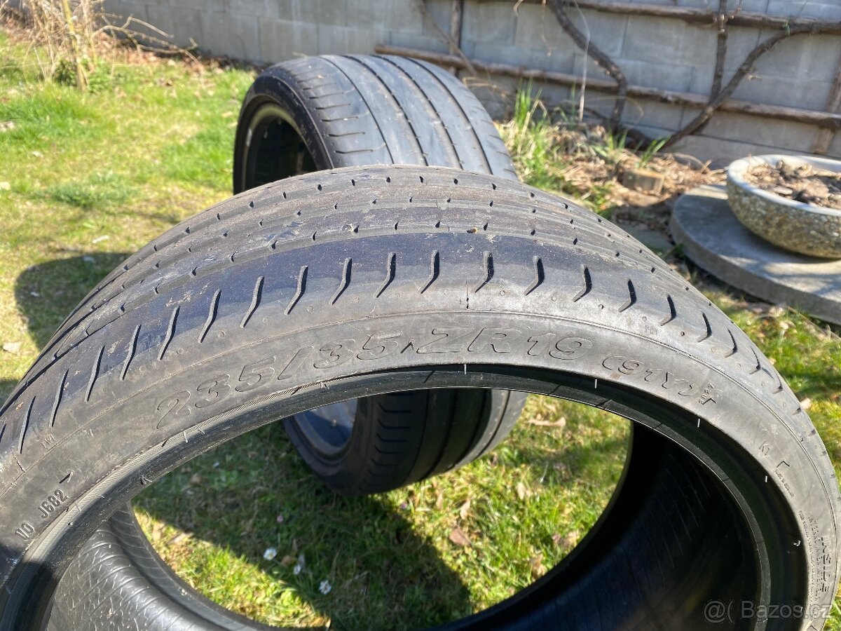 Pirelli 235/35 r 19 - 3