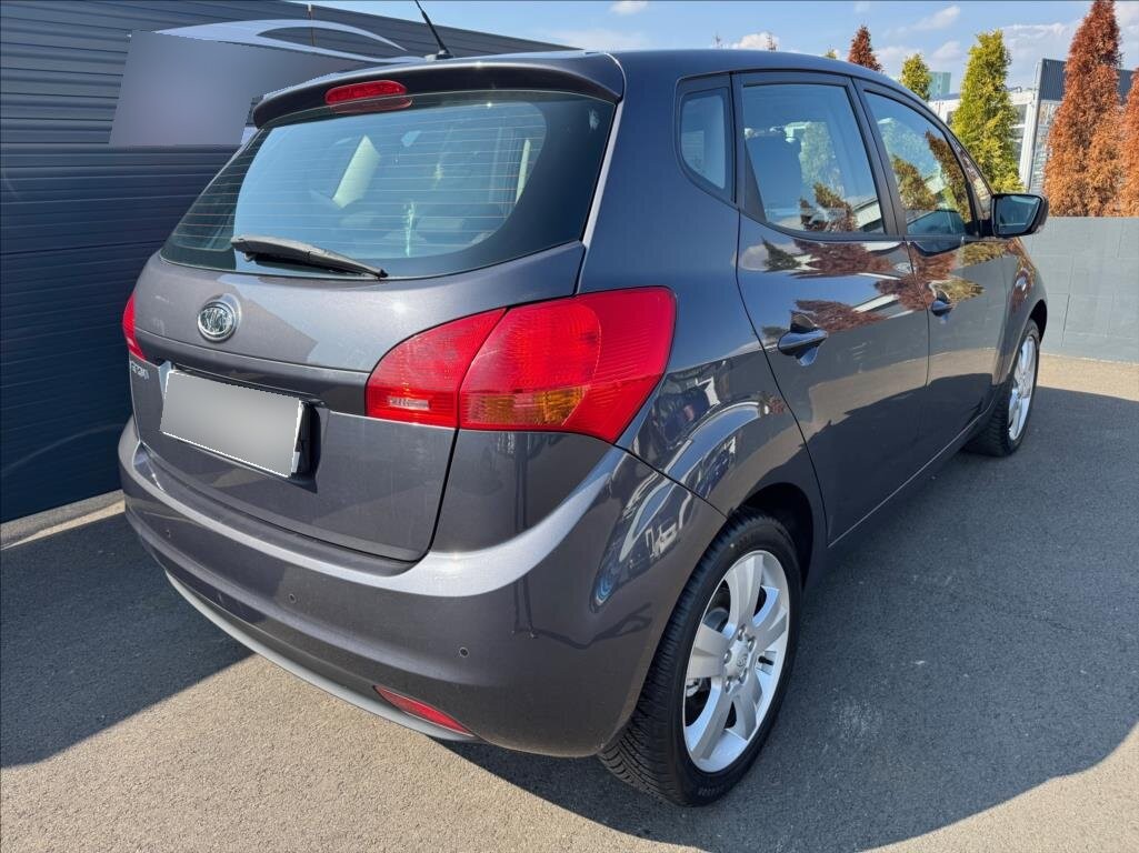 Kia Venga 1,6 (2012) - 3