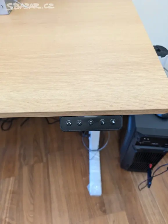 Výškově nastavitelný elektrický stůl (110 x 60 cm) - 3