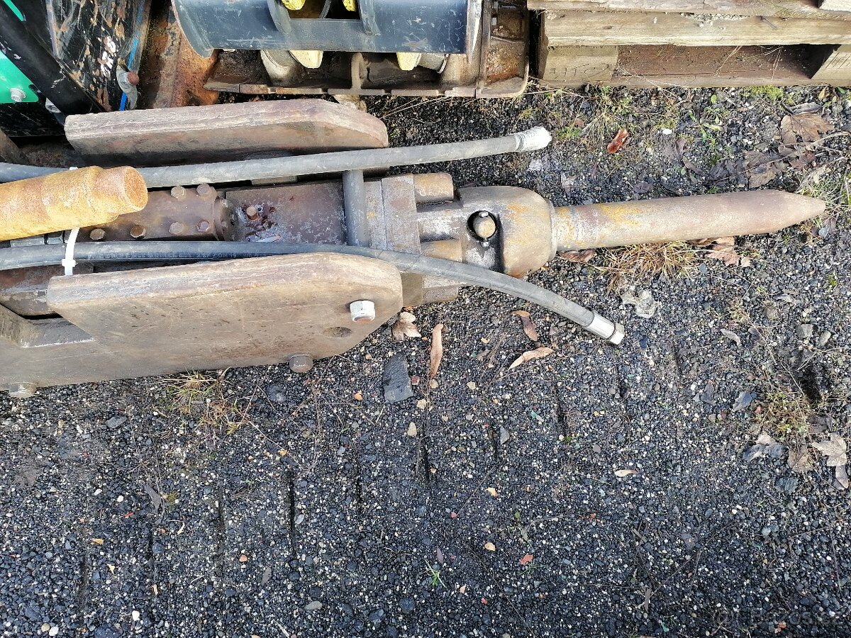 Hydraulické bourací kladivo ZTS HRK 800 po servisu za 32tis. - 3