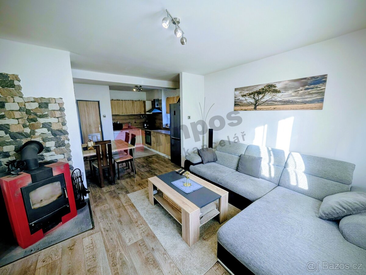 Pronájem vybaveného rodinného domu se zahradou v Hlušičkách - 3