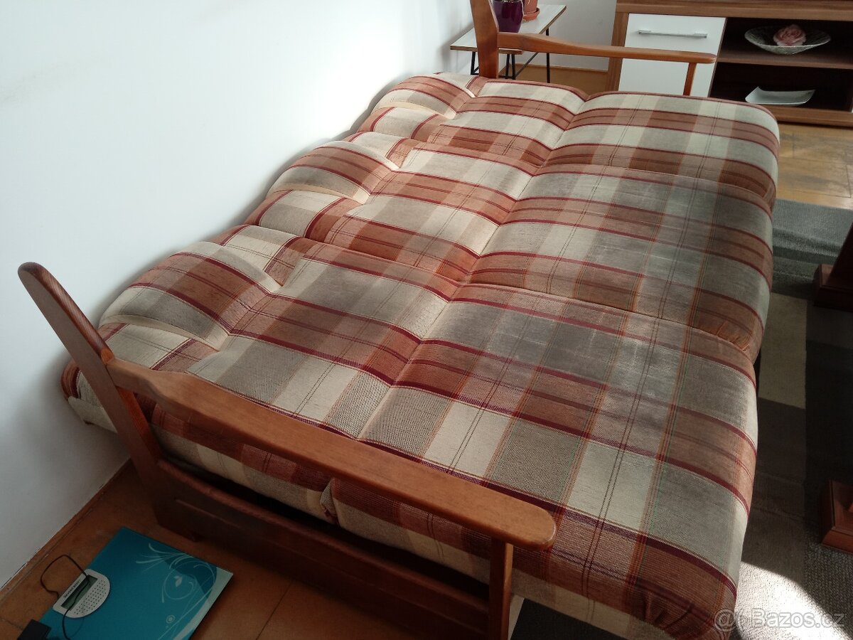 Robustní pohovka a 2 křesla - 3