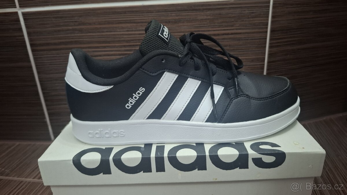 ADIDAS BREAKNET 40 NOVÉ - 3