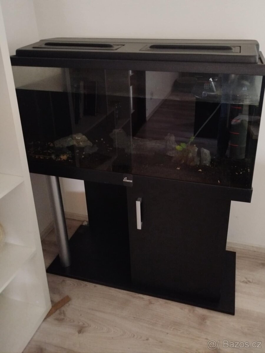 Prodám avárium - 3