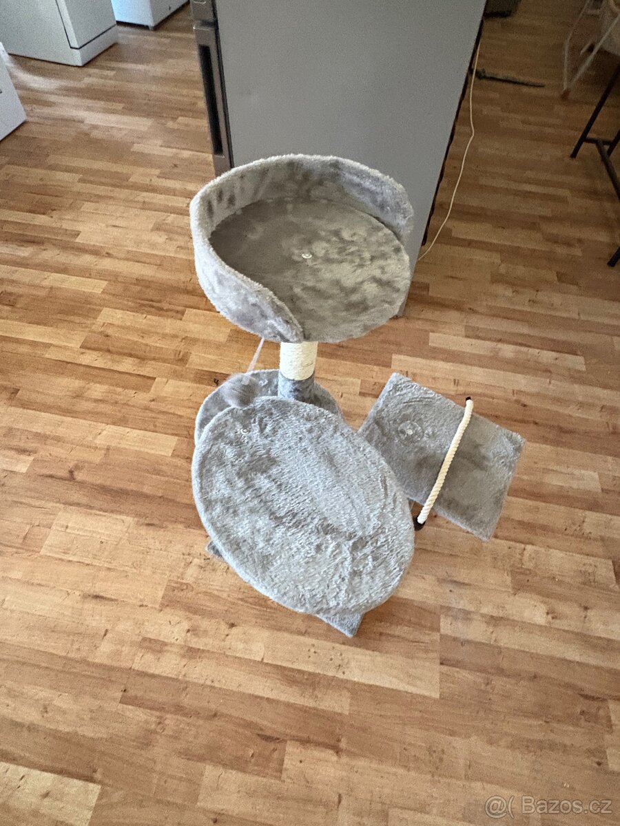 Škrabadlo / strom pro kočku - 3