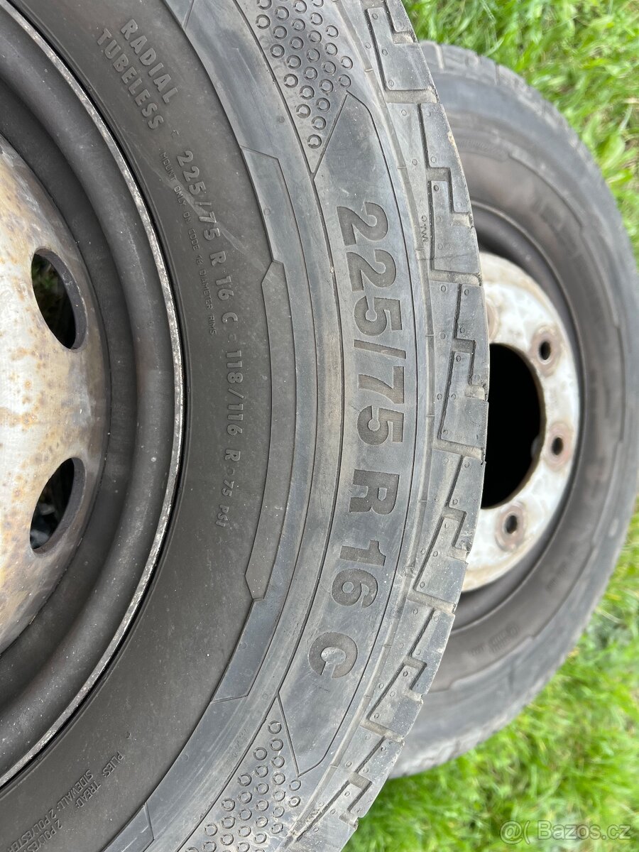 2x Kola 16” Iveco - 3