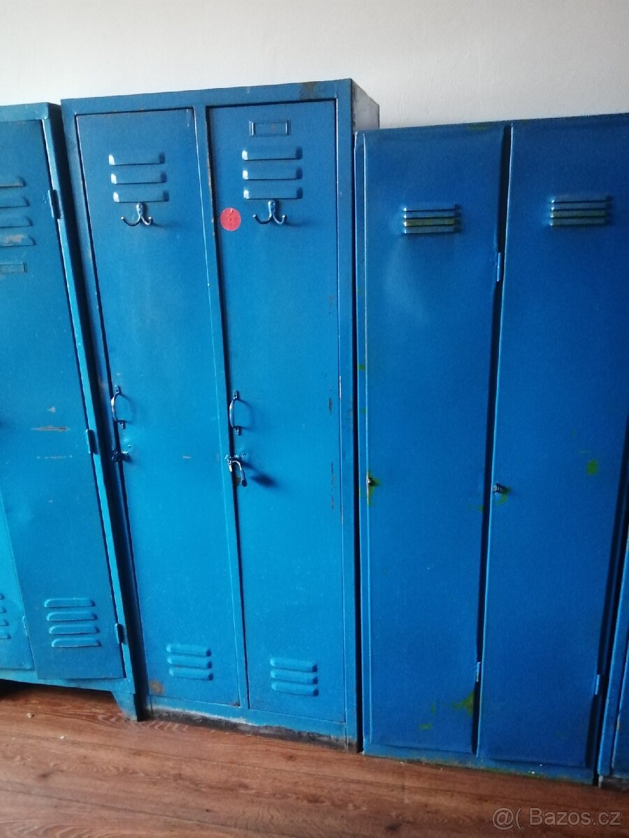 Šatní plechové skříně pro zaměstnance - 3