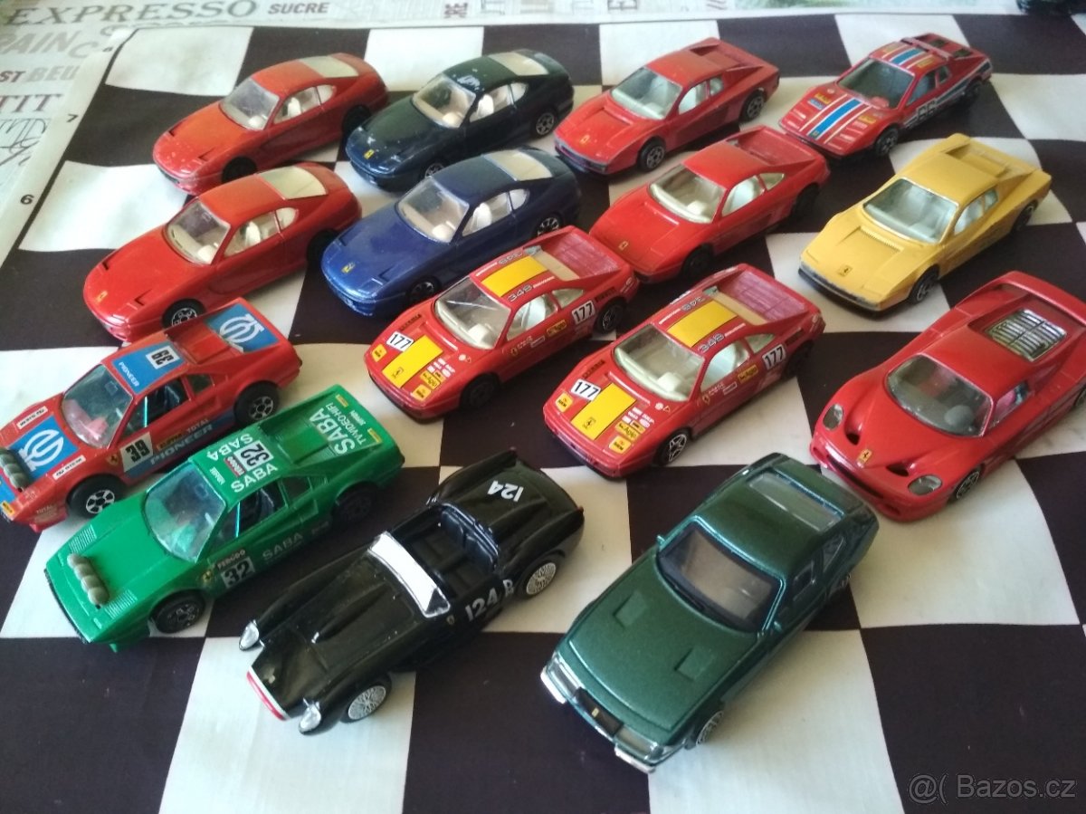 autíčka - modely Ferrari - 3