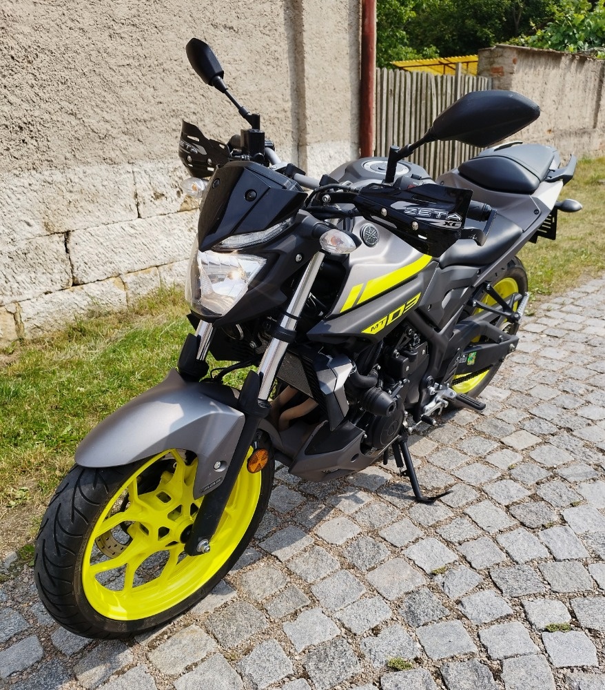 Yamaha MT 03 - 3