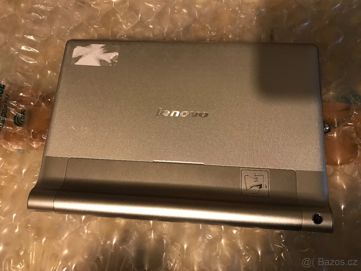 Lenovo Yoga tablet 2 B8000-F - 3