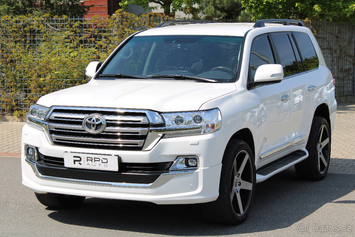 Toyota Land Cruiser 200 4.5 D4-D V8 / 69.850 km / 183kW