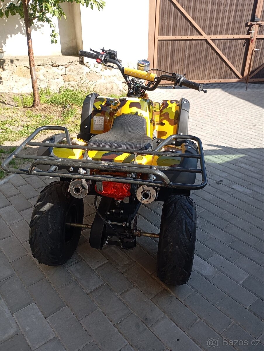 Dětská čtyřkolka