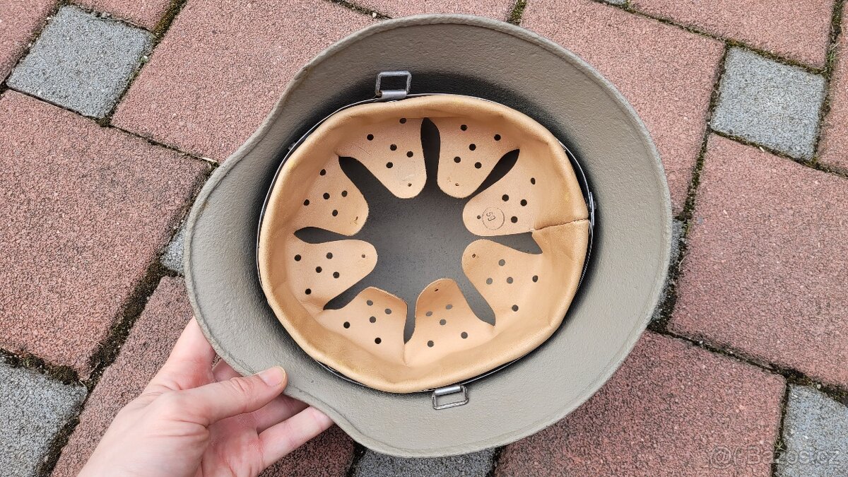 Krasna helma SS M40 velikost 66 - 3