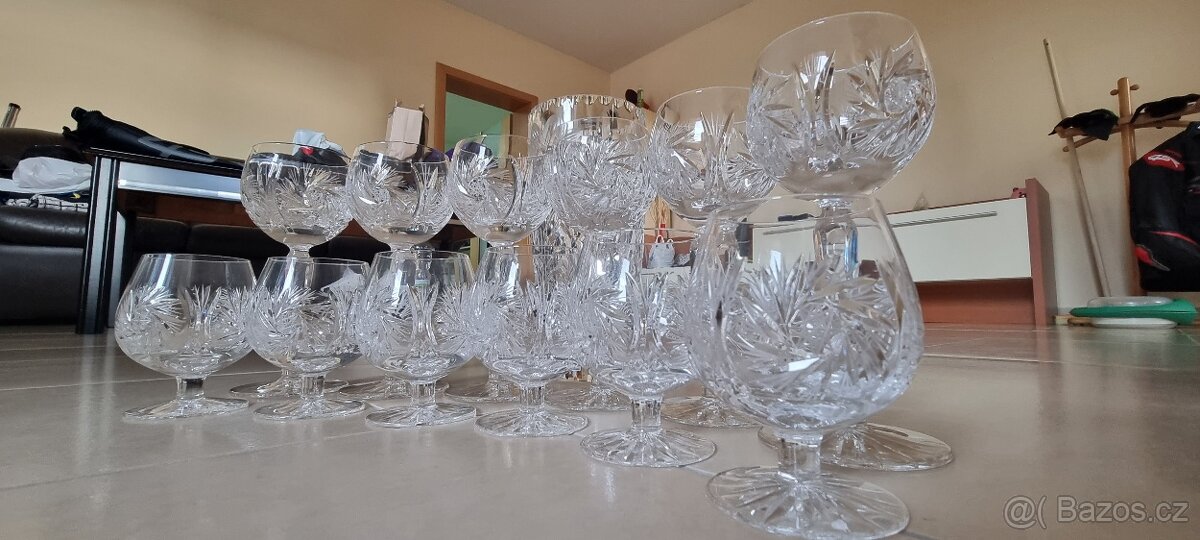 Skleněný set sklenic a vázy - 3