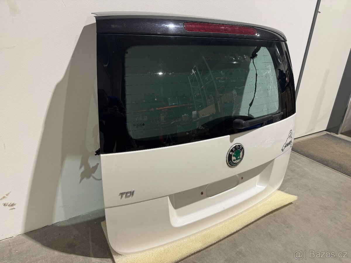 Páté dveře Škoda Yeti 2013, kód barvy LF9E - 3