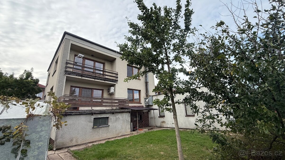 Prodej rodinného domu 15 km od Hradce Králové - 3