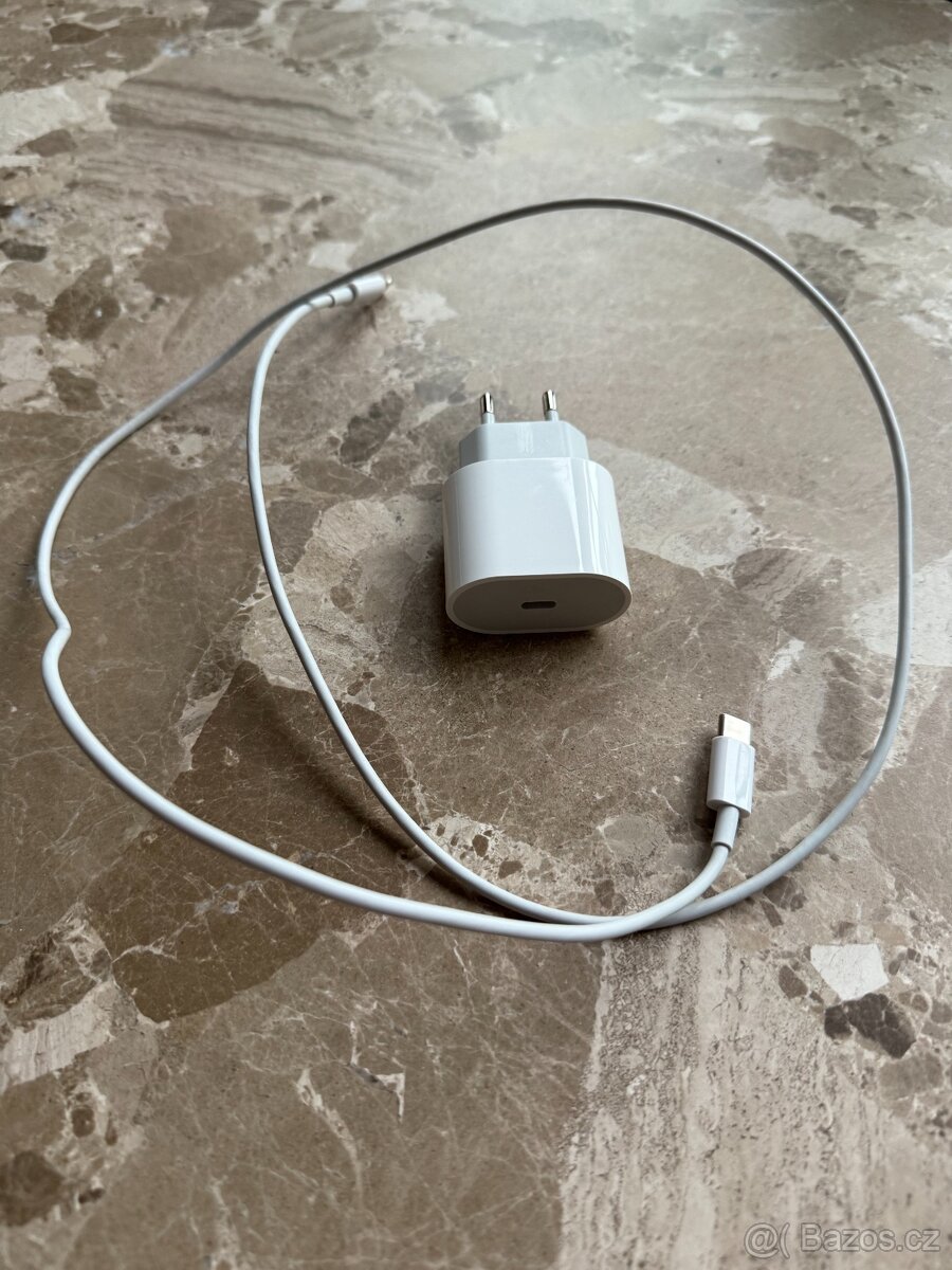 Prodám originální rychlonabíječku Apple – jako nová - 3