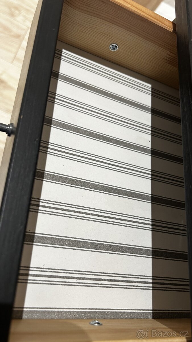 hemnes ikea noční stolek černý - 3