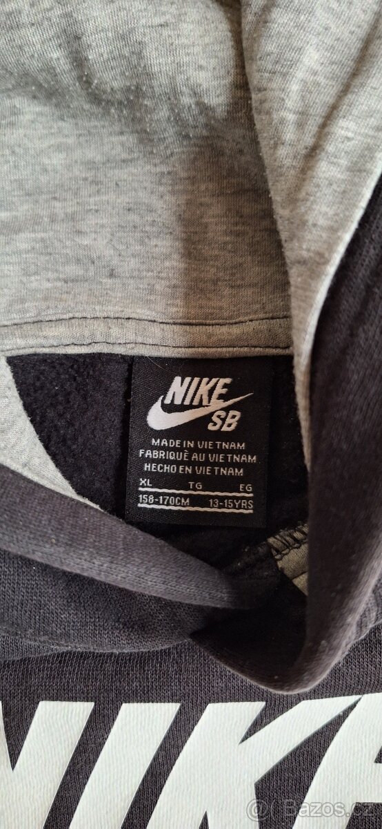 Černá mikina Nike SB vel. 158-170cm - 3