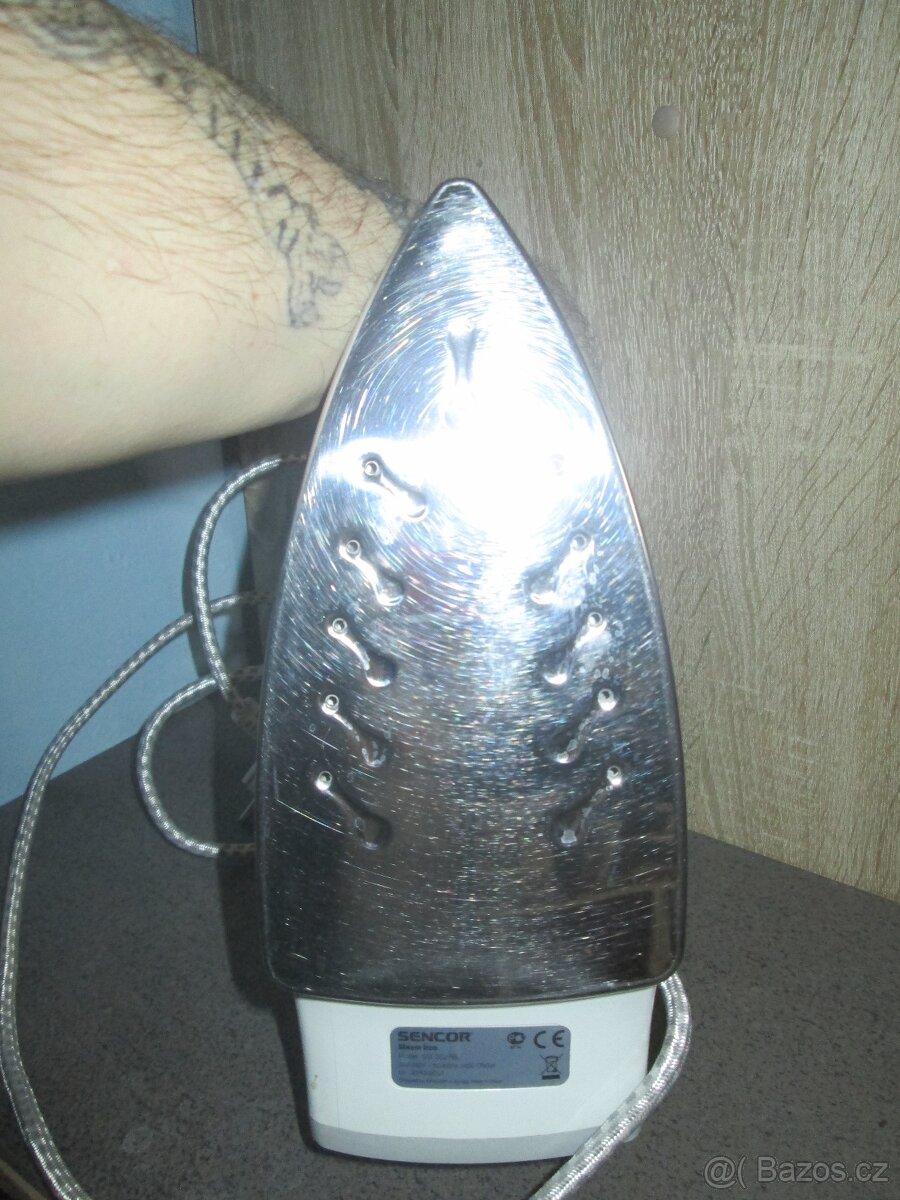 Napařovací žehlička - zánovní - 3