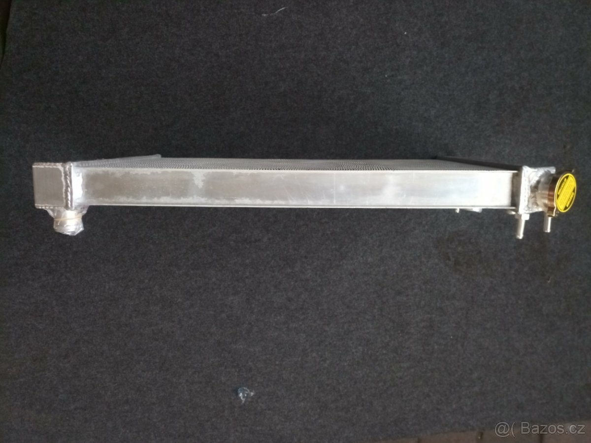 Chevrolet Corvette C4 chladič - 3