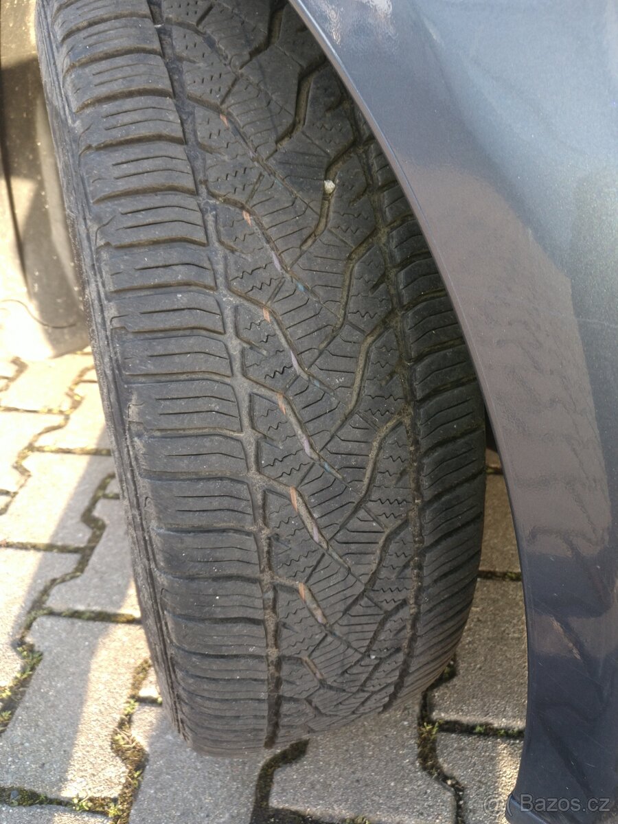 Toyota Avensis T25 2.2 d cat - 3