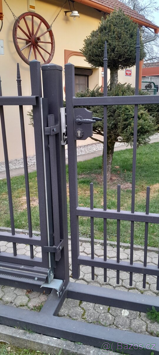 Pojízdná branka + vrátka - 3