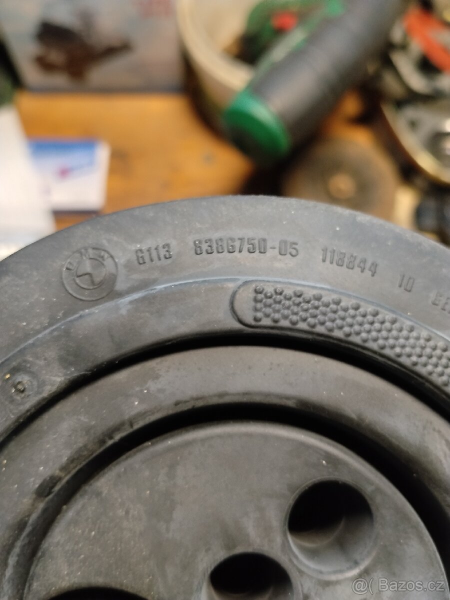 BMW 3 E46 průchodka - 3