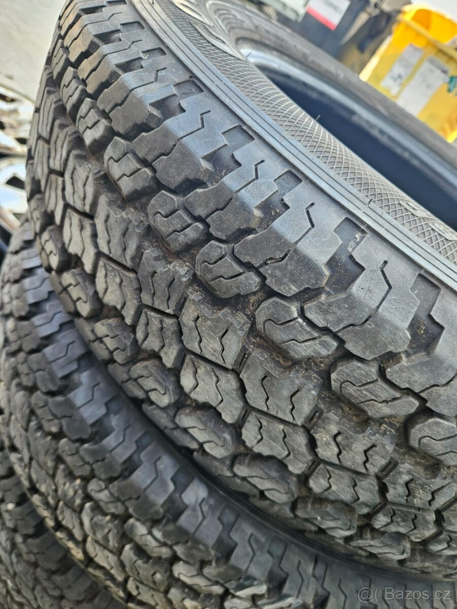 Pneu Goodyear WRANGLER