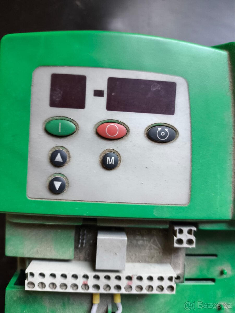 Frekvenční měnič 7,5 kW, 380–480 V - 3