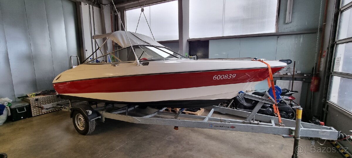 Bayliner 1851SS Capri rychlý motorový člun - 3